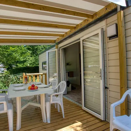 Mobil Avec Terrasse Pour 6 Personnes, 2 - Api-1-52-1132 *
