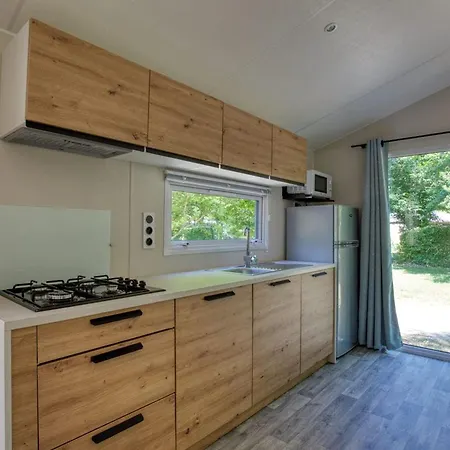 مكان تخييم Mobil Avec Terrasse Pour 6 Personnes, 2 - Api-1-52-1132